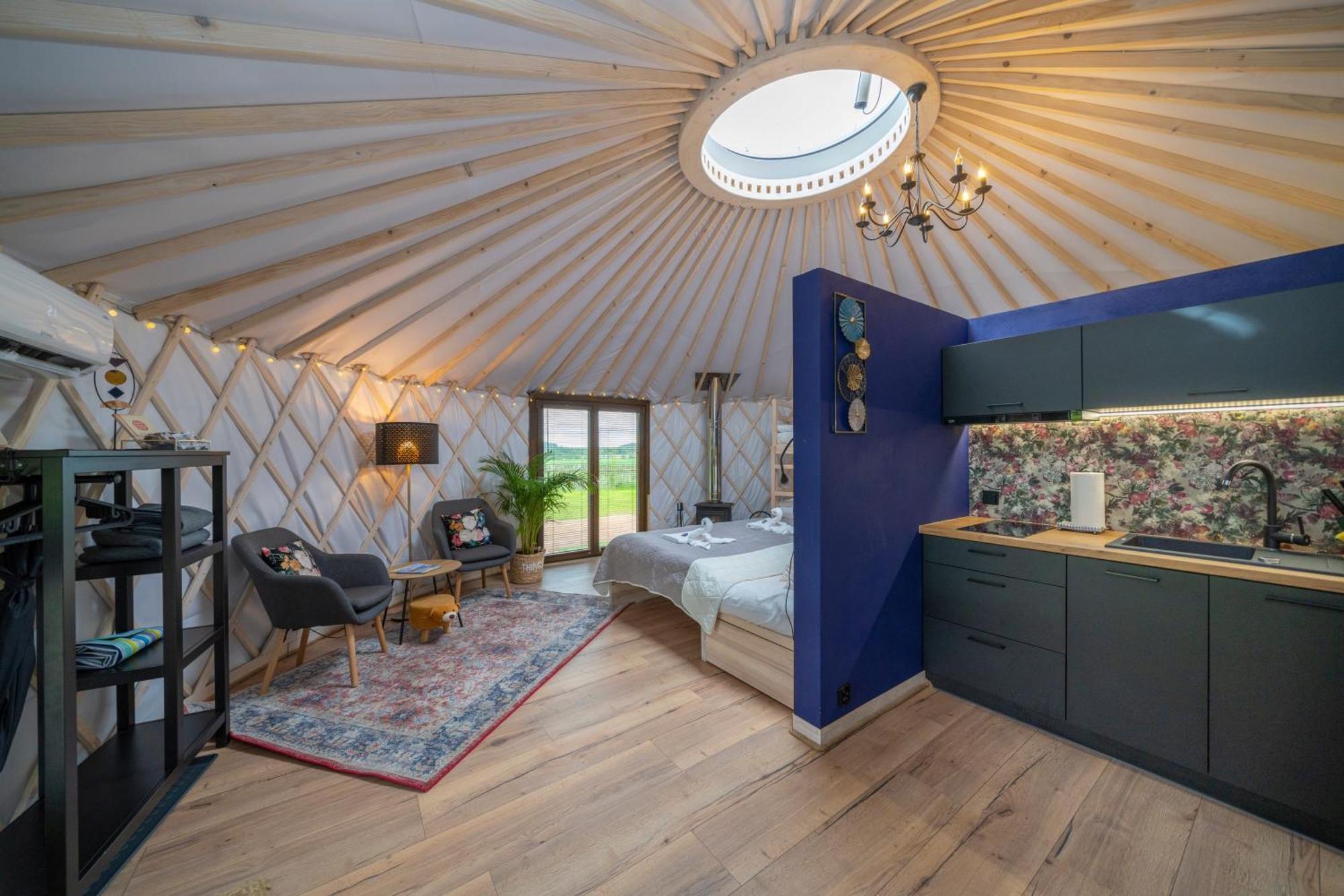 Bed and Breakfast Dom W Domu - Izera Glamping Gajowka  Zimmer foto
